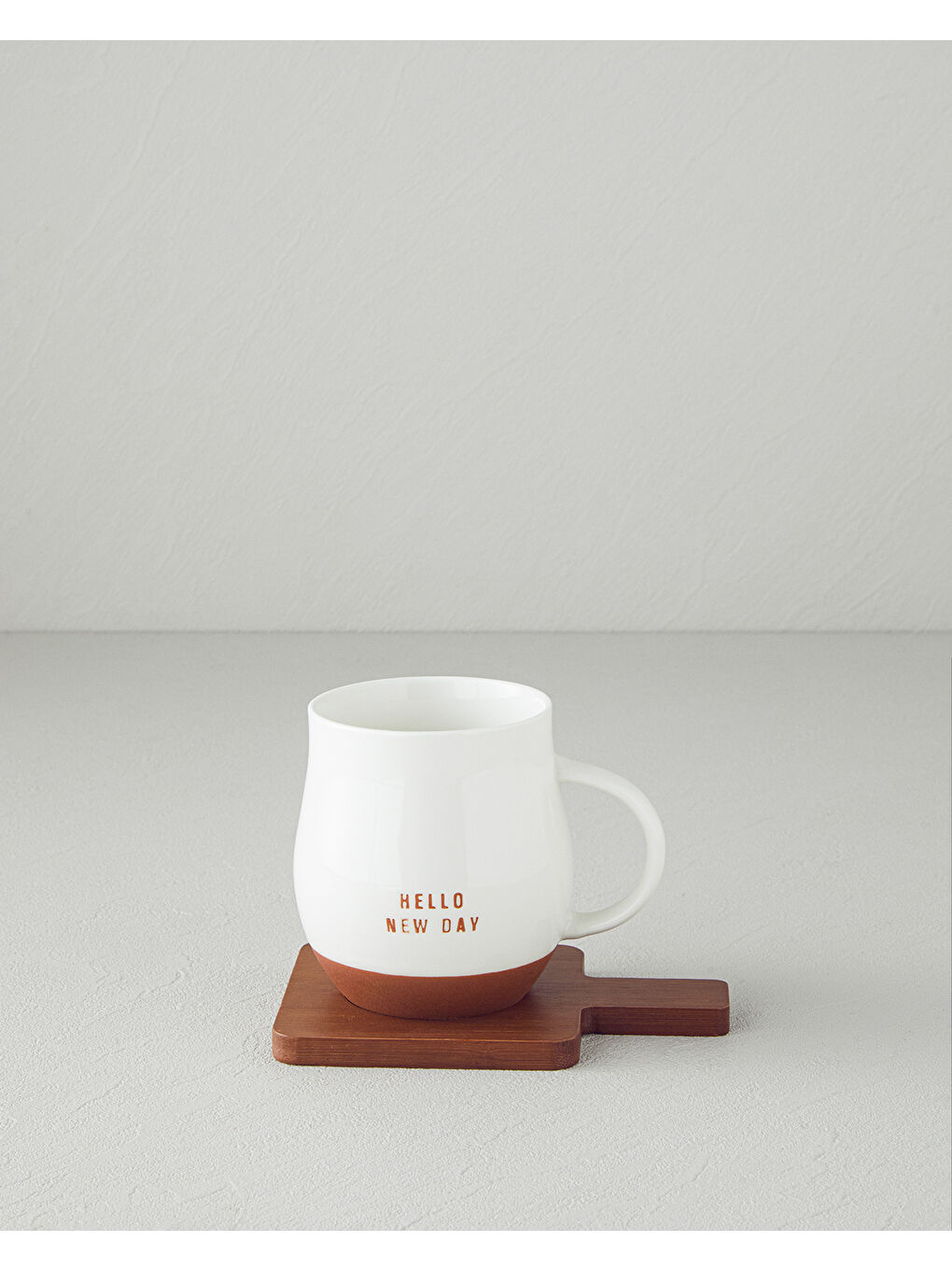 Hello New Day New Bone China Bardak Altlıklı Kupa 450 ml Beyaz