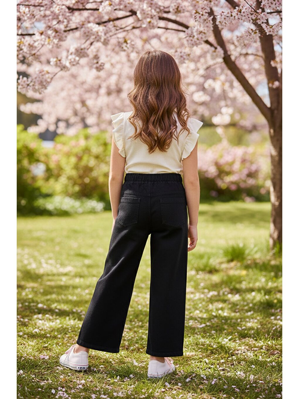 Siyah Beli Lastikli Pullu Kiraz Nakışlı Kız Çocuk Pantolon-3