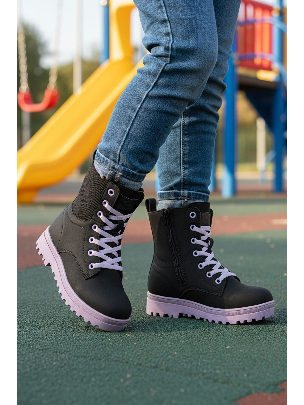 Siyah Lila İçi Polarlı Kaymaz Taban Kız Çocuk Bot 23002 F-2