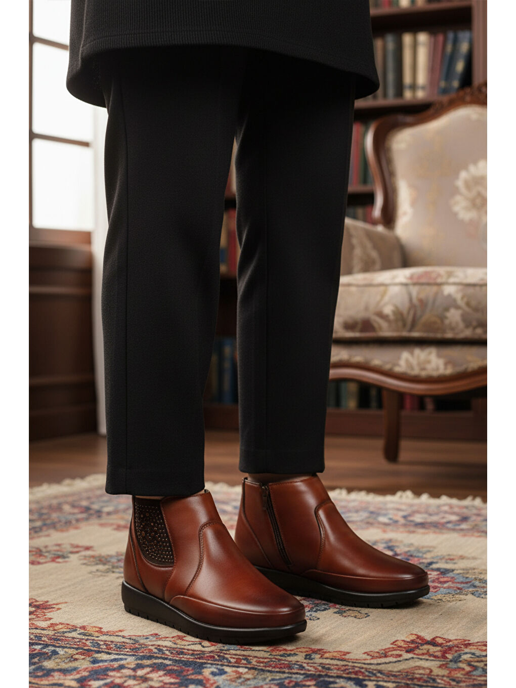 Kahverengi Taba Jel Taban Anatomik Fermuarlı Kadın Bot 301 Z-2