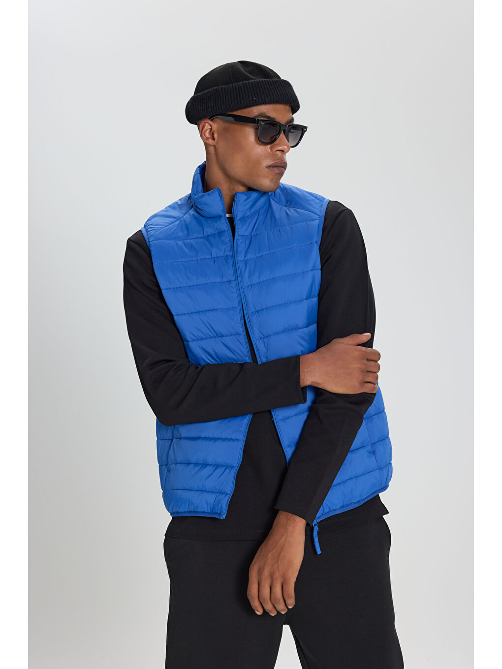 Erkek İndigo Rüzgar Geçirmez Taşınabilir Çantalı Sıcak Tutan Elyaf Dolgulu Ultra Hafif Standart Fit Şişme Yelek