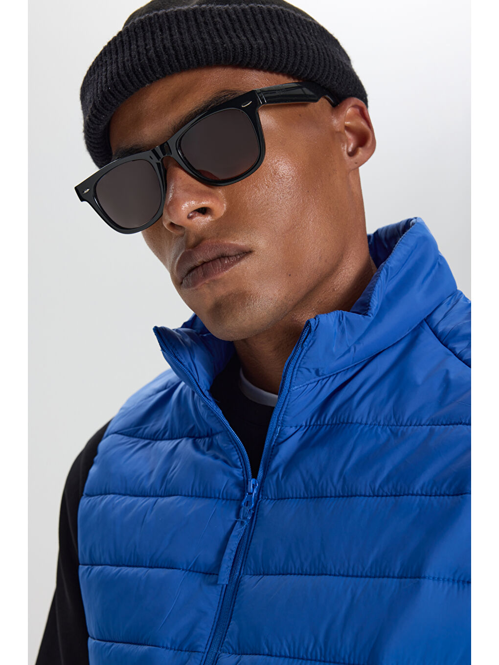 Erkek İndigo Rüzgar Geçirmez Taşınabilir Çantalı Sıcak Tutan Elyaf Dolgulu Ultra Hafif Standart Fit Şişme Yelek-4