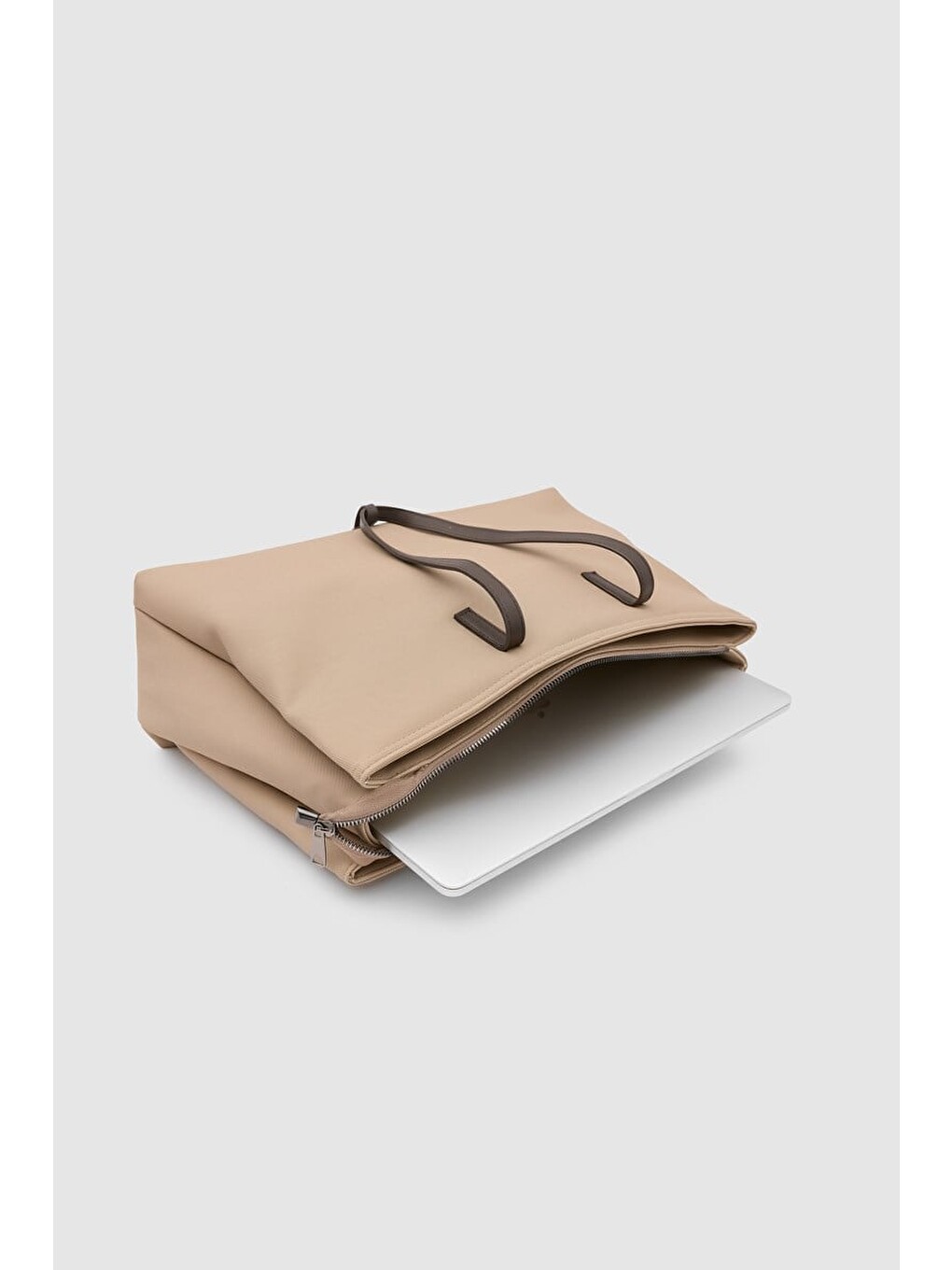 Kahverengi 15" Twill Dokulu Teknik Kumaş Laptop Çantası Sütlü Kahve-2