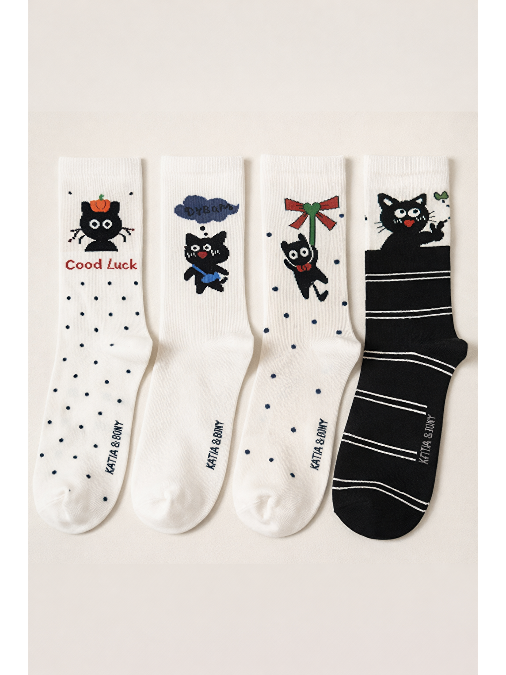 Kadın 4'Lü Karışık Kedi Desenli Soket Çorap