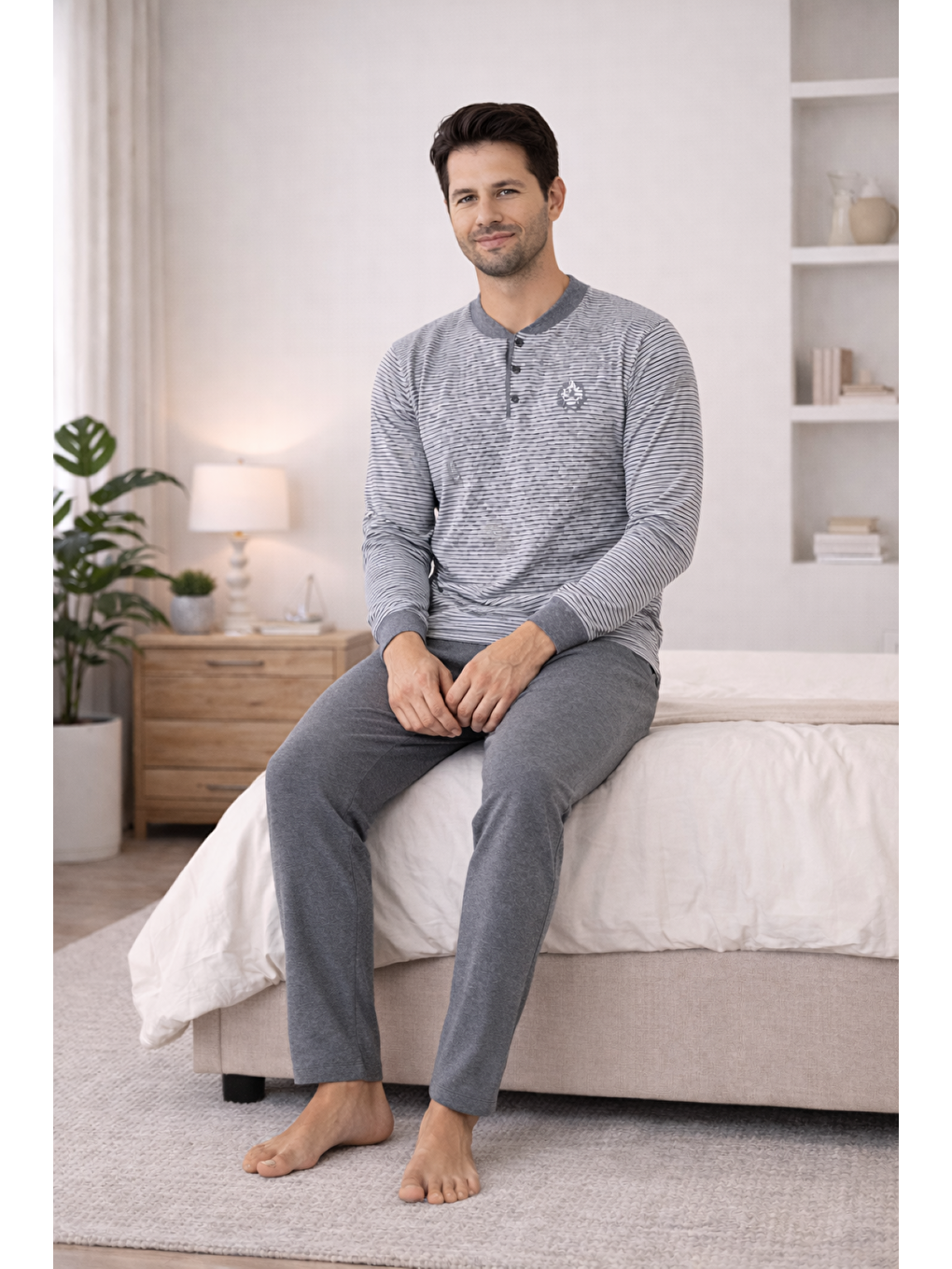 Gri PREMIUM Erkek %100 Doğal Pamuk Çizgili Yüksek Kalite Düğmeli Sıfır Yaka Cepli Pijama Takımı-1