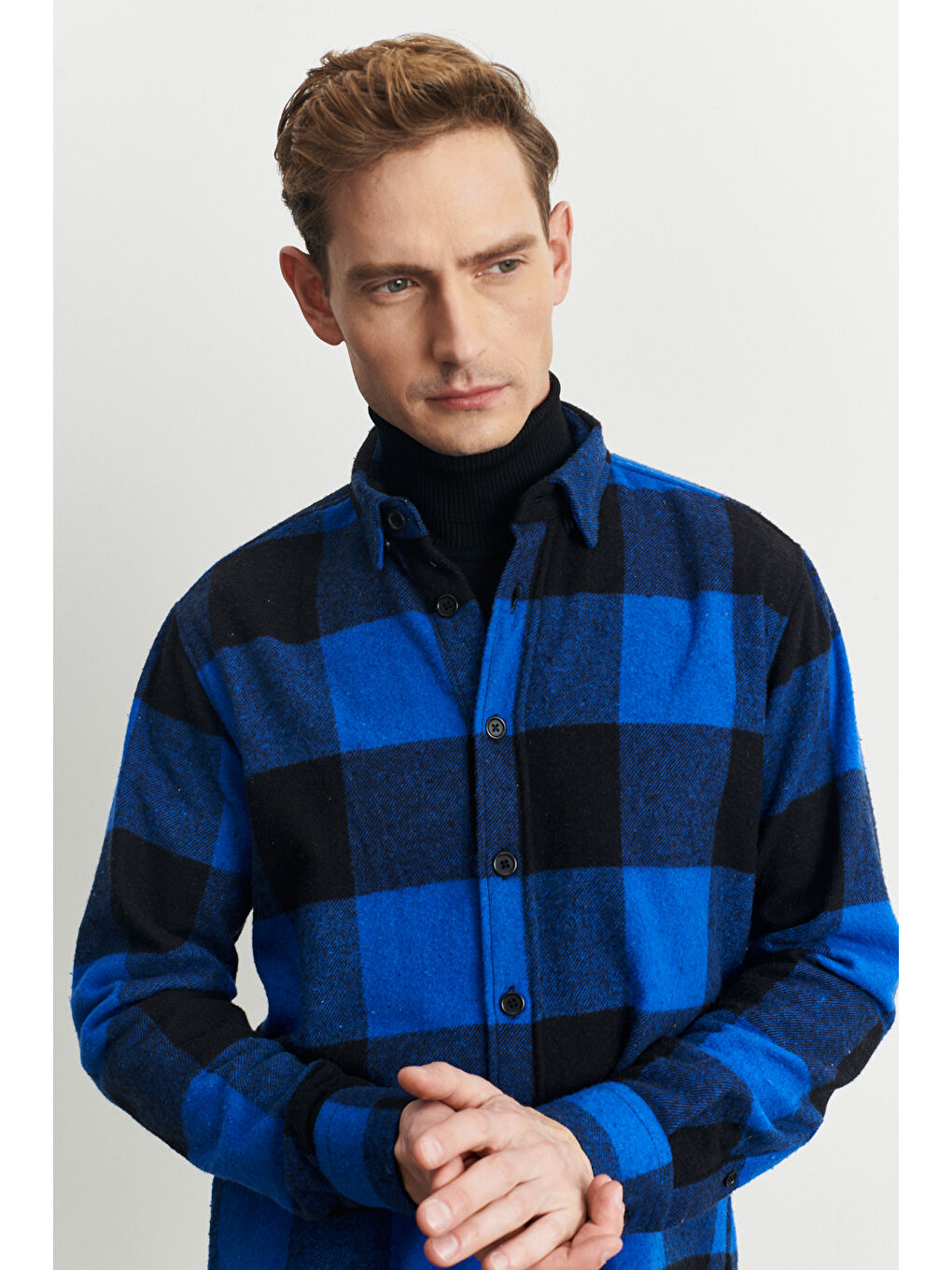 Mavi Erkek Saks-Siyah Comfort Fit Geniş Kesim Düğmeli Yaka Ekose Desenli Gömlek Ceket-2