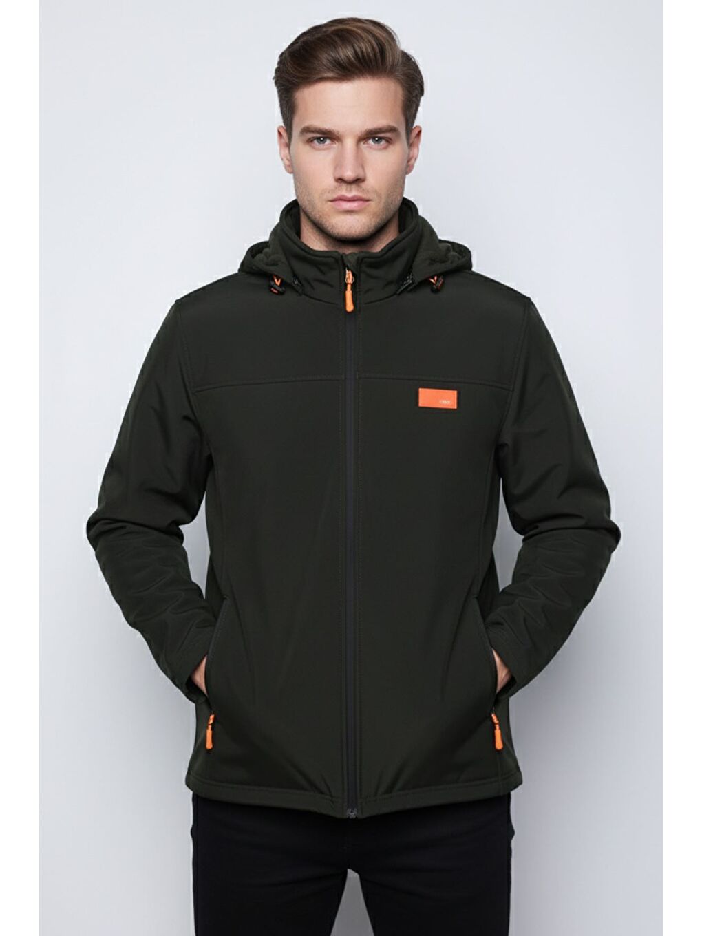 Haki Erkek Kapüşonlu Slim Fit Softshell Mevsimlik Mont