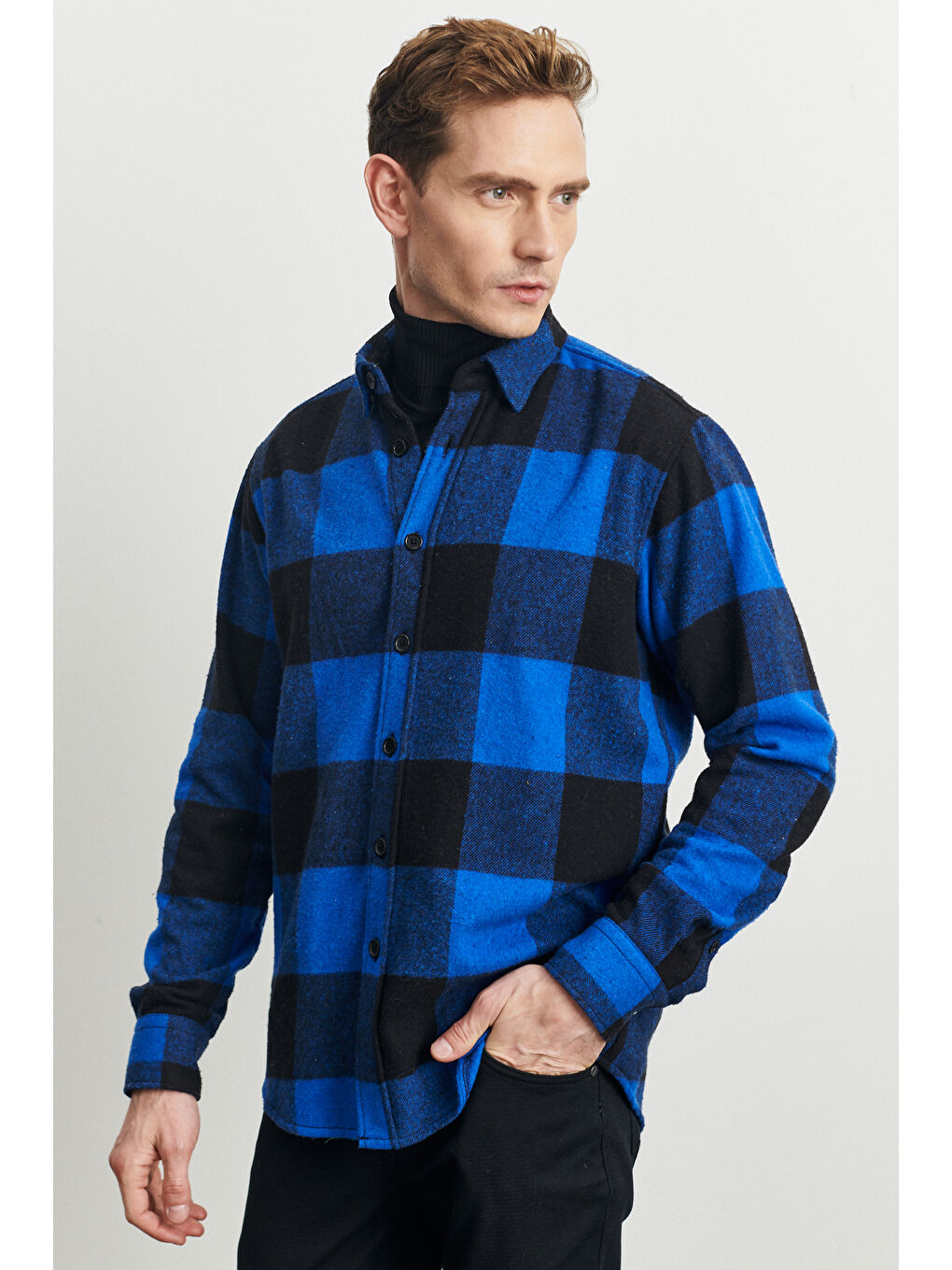 Mavi Erkek Saks-Siyah Comfort Fit Geniş Kesim Düğmeli Yaka Ekose Desenli Gömlek Ceket-4