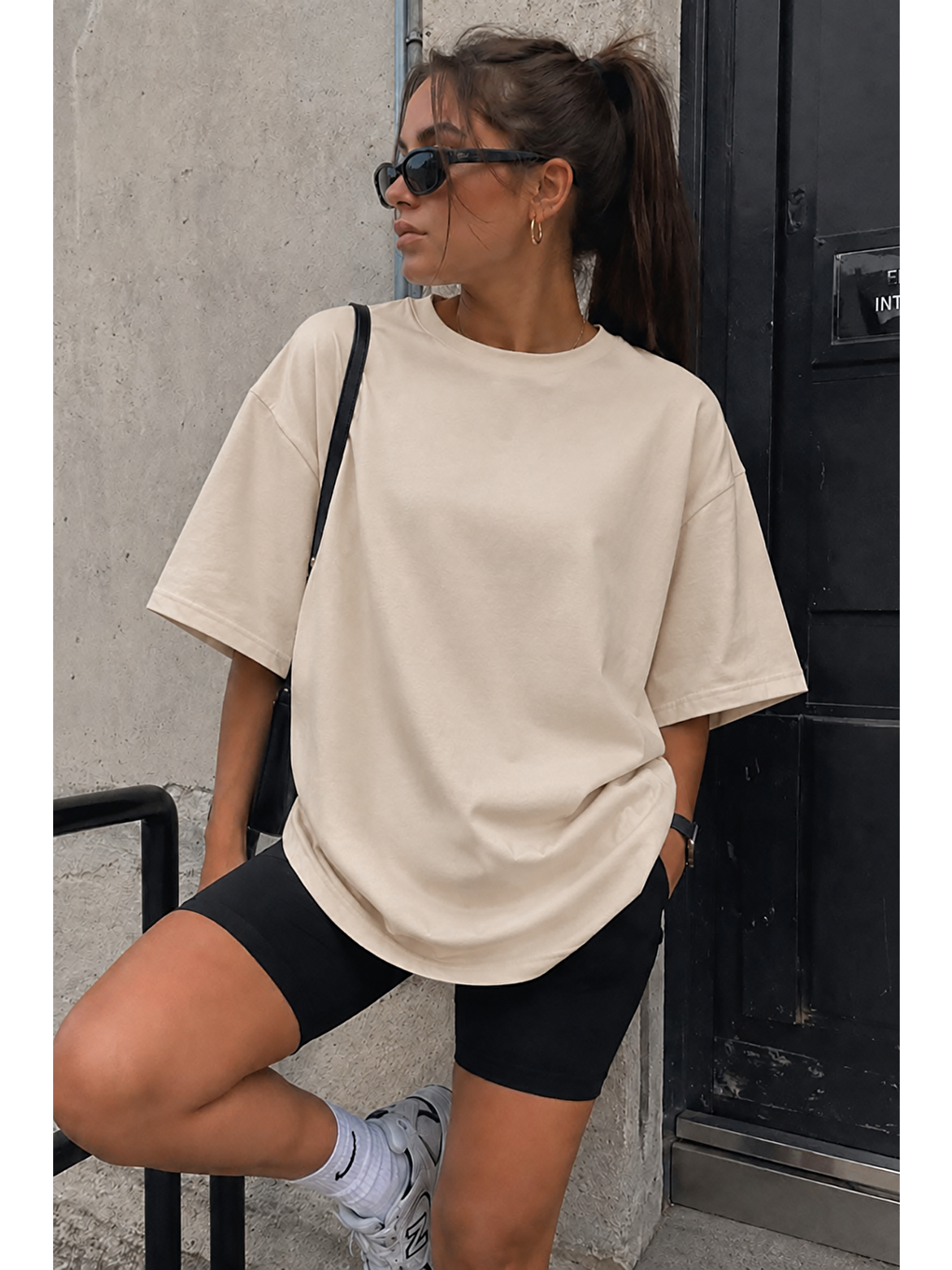 Bej Oversize Basic Kadın Tişört
