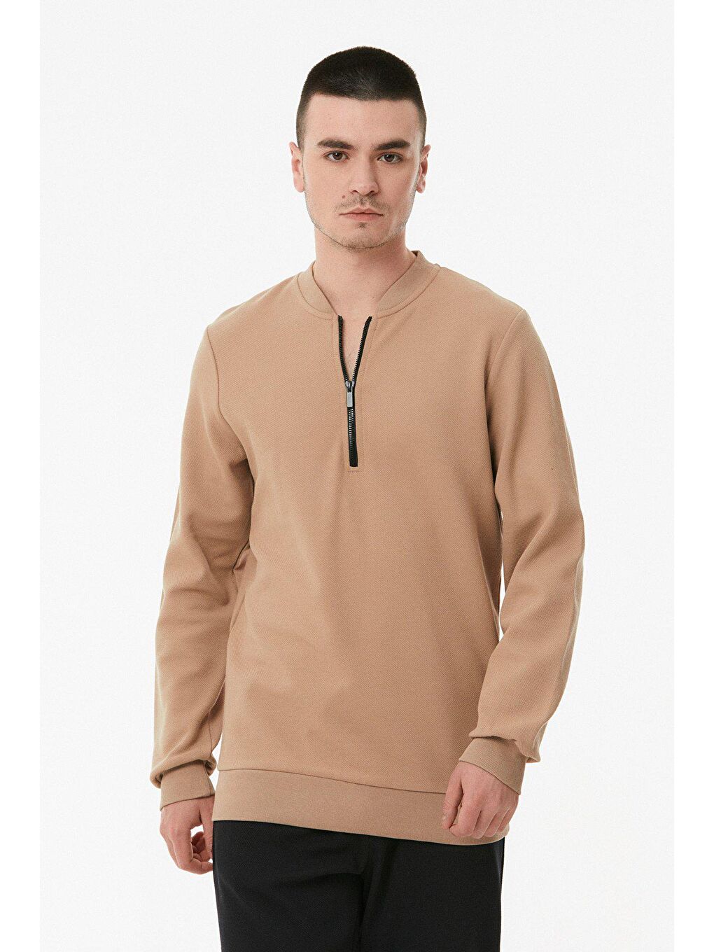 Bej Yarım Fermuarlı Sweatshirt