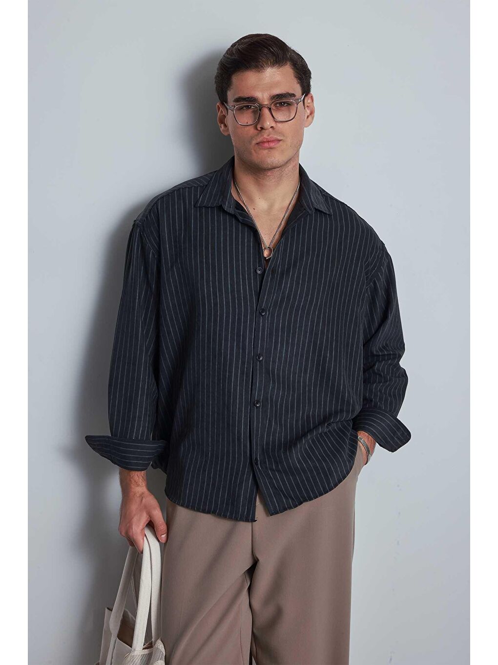 Erkek Oversize Çizgili Uzun Kollu Gömlek Siyah