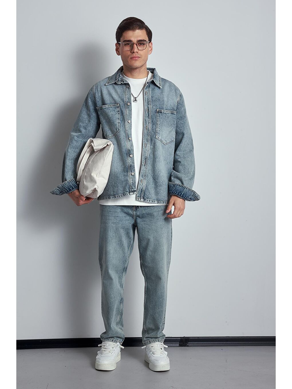 Erkek Oversize Yıkamalı Denim Gömlek Mavi-1
