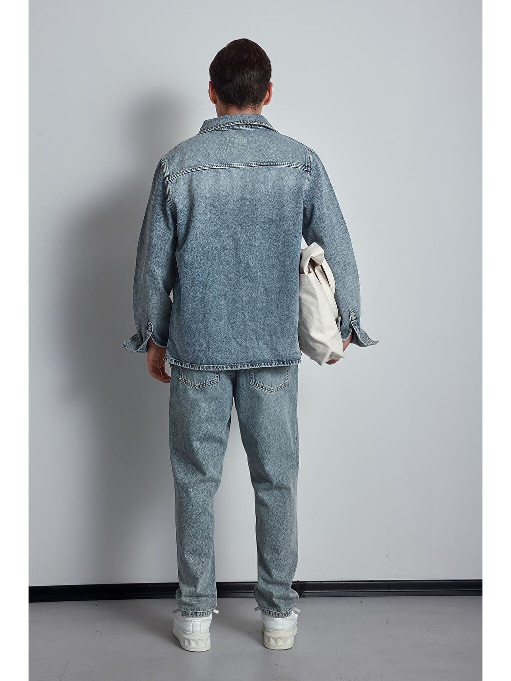 Erkek Oversize Yıkamalı Denim Gömlek Mavi-5