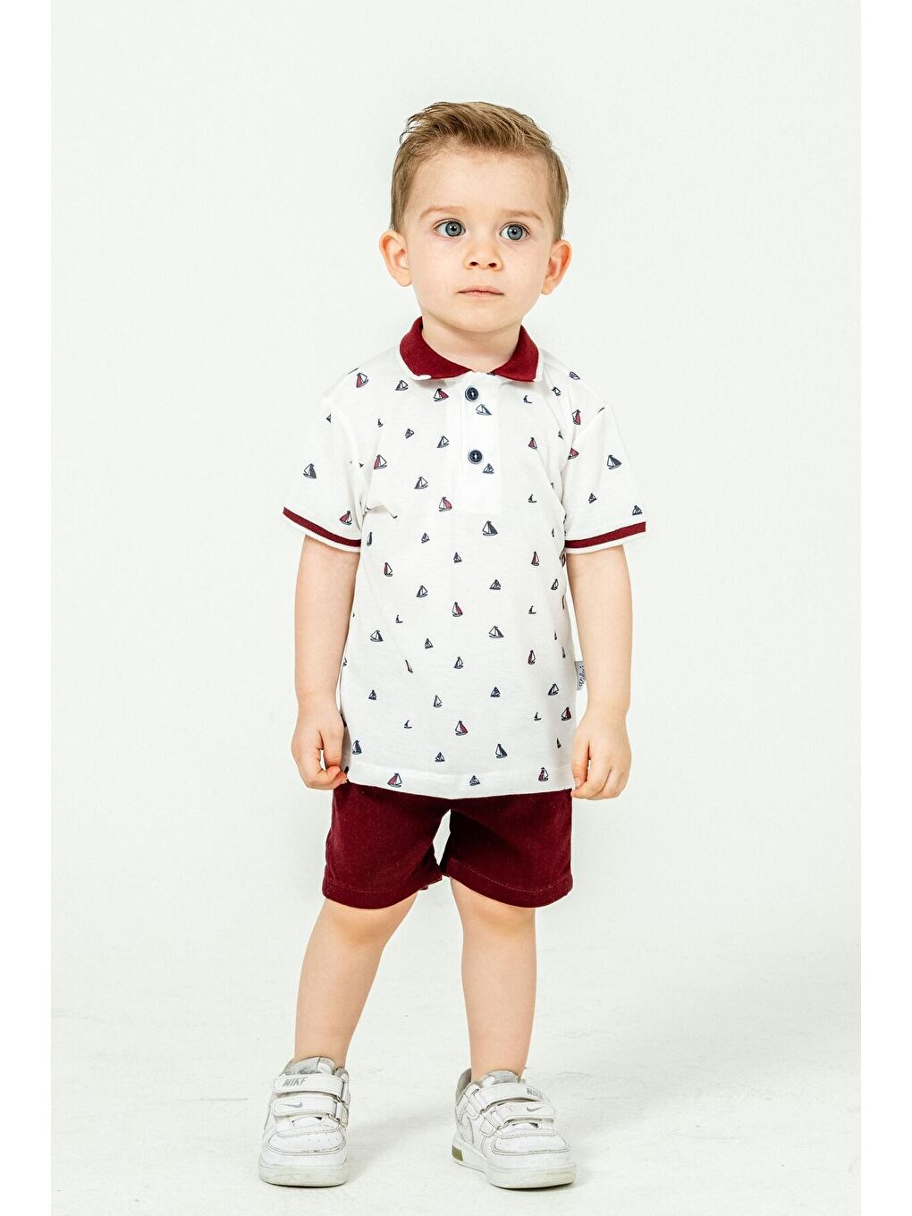 Bordo Tarz Lakos Yelken Desenli Belden Ayarlanabilir Kısa Kollu Şortlu 2'li Takım