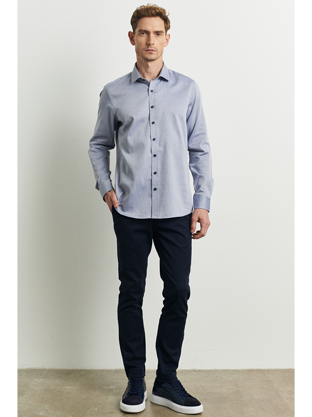 Erkek Lacivert Slim Fit Dar Kesim %100 Pamuk Klasik Yaka Armürlü Gömlek-1