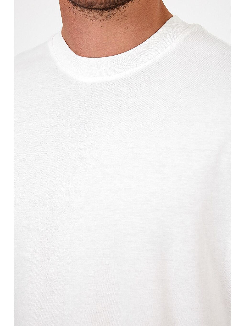 Beyaz Bisiklet Yaka Baskılı Erkek Tişört 7024-2