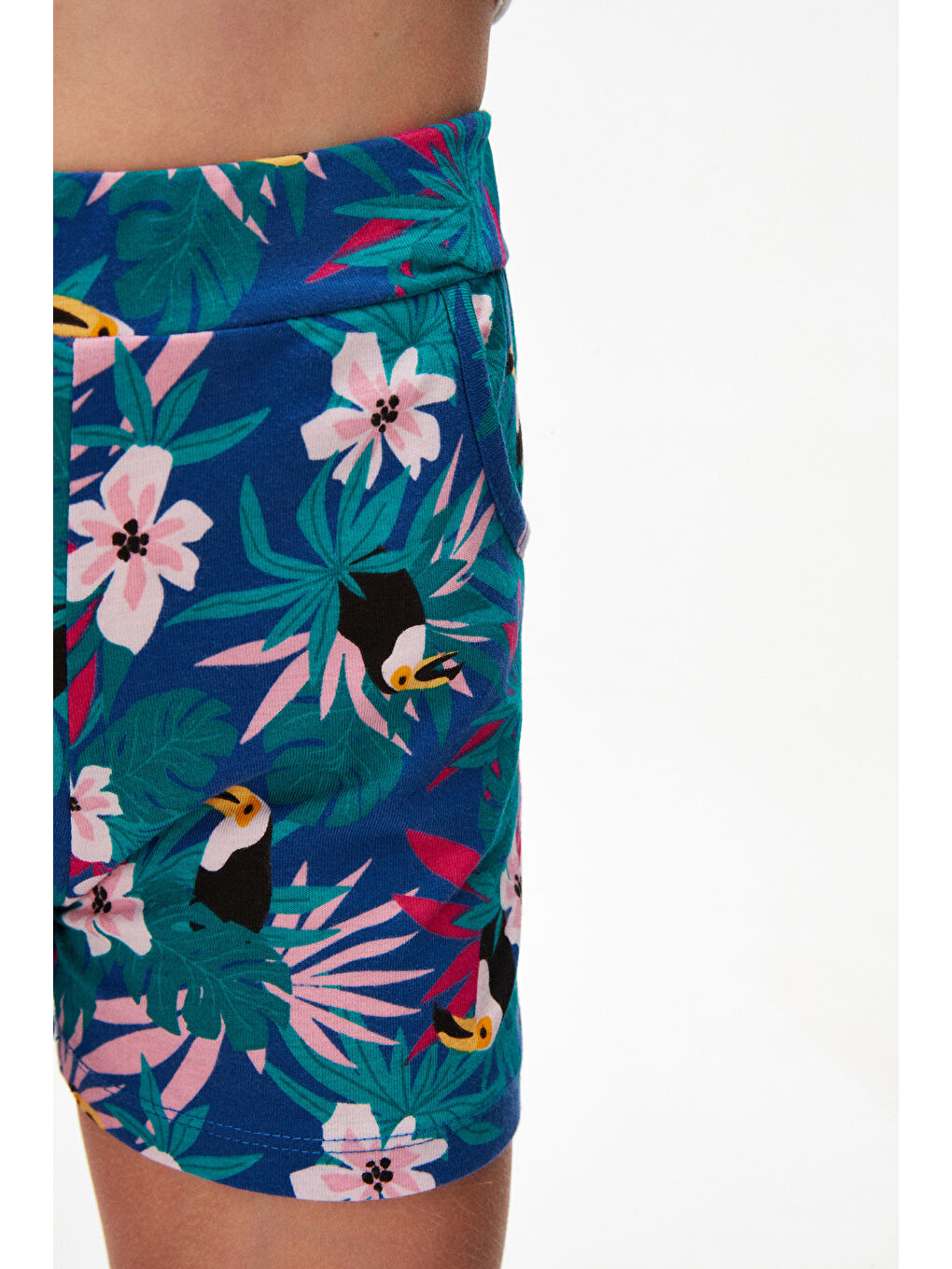 Karışık Kız Çocuk Tropical Parrot Desen Cepli Şort-2