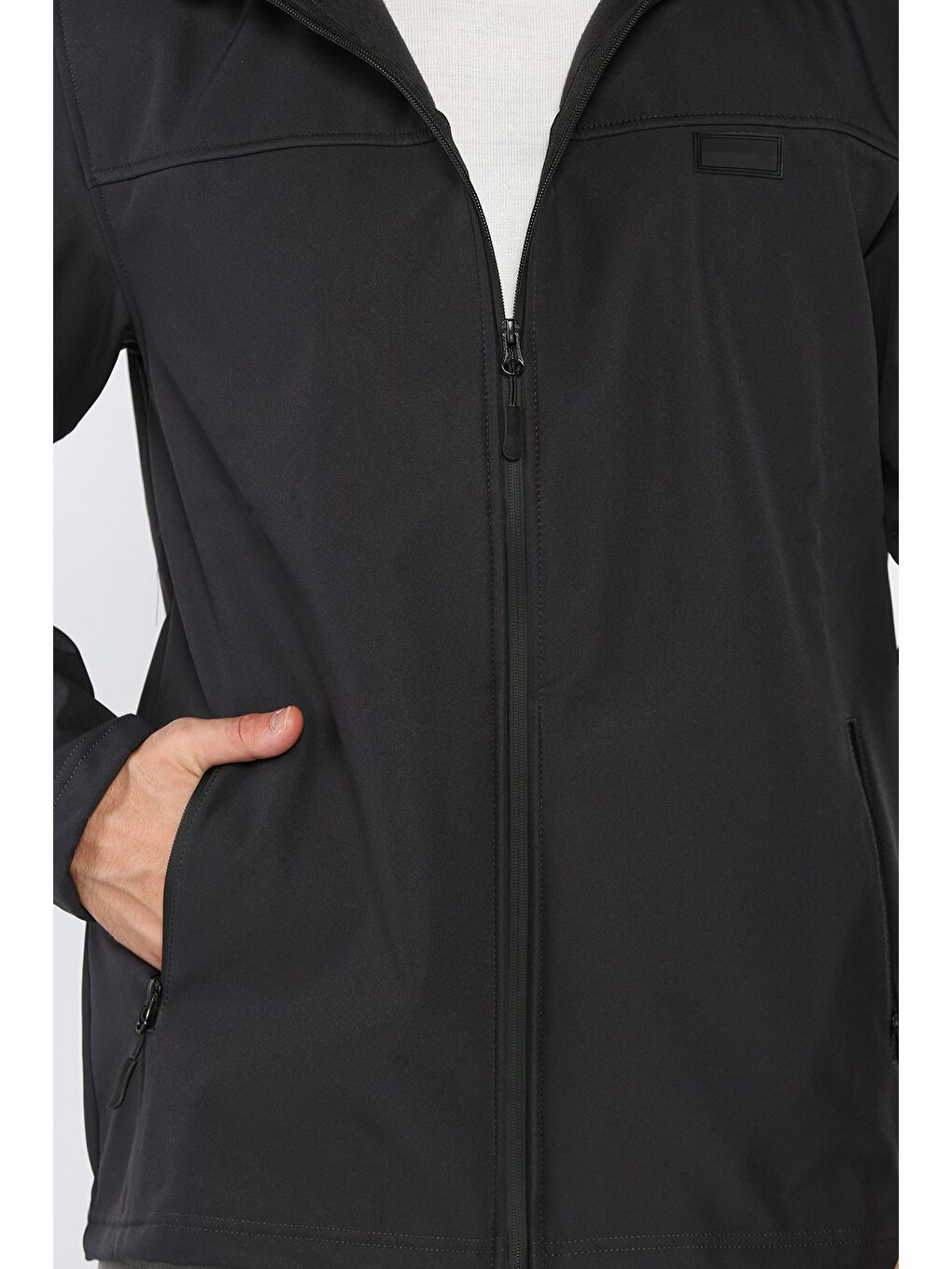 Gri Erkek Kapüşonlu Slim Fit Softshell Mevsimlik Mont-3