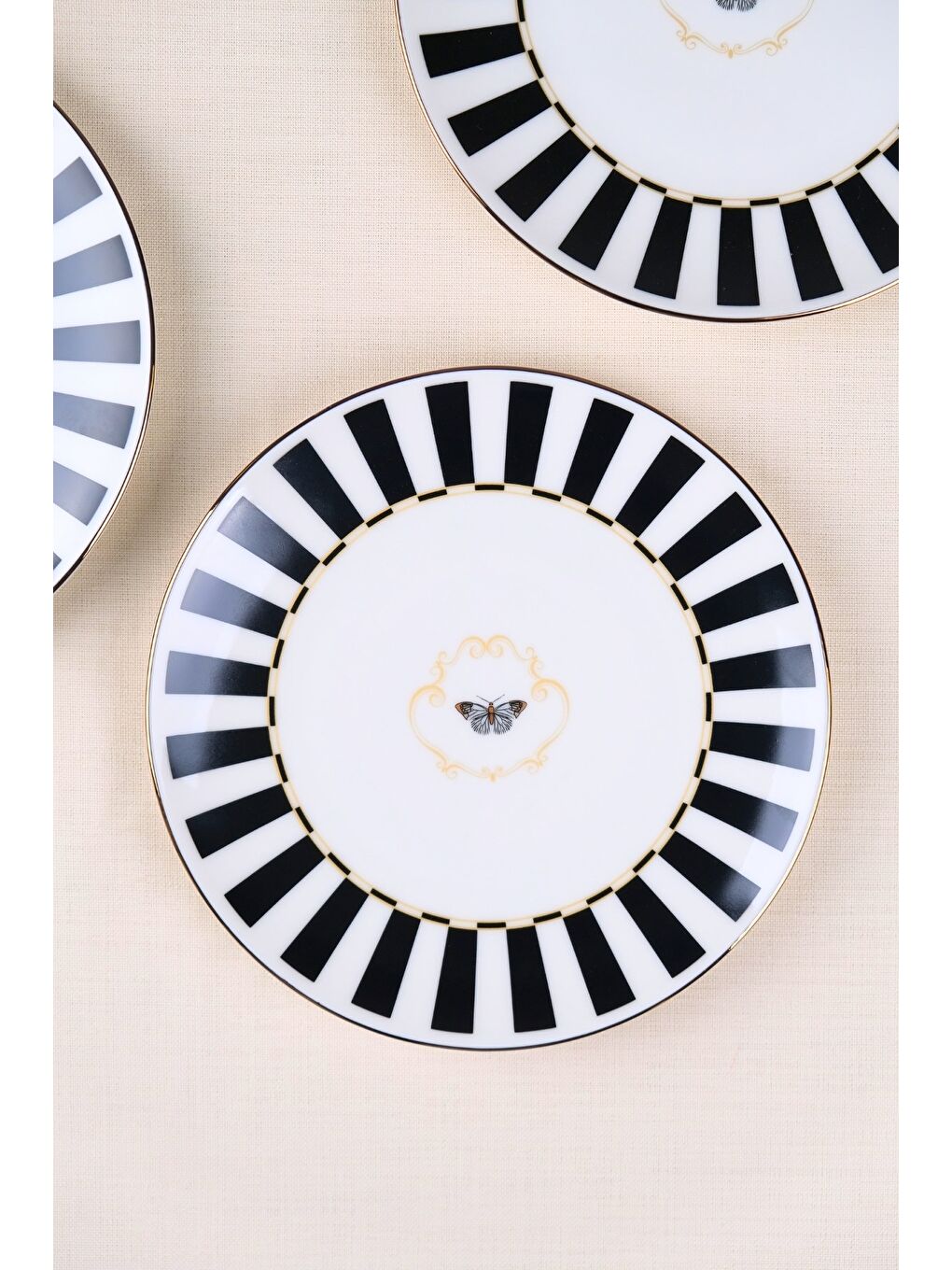 Karışık Porselen Butterfly Collection Altın Yaldızlı Pasta Tabağı Siyah 20,50cm 2 li-1