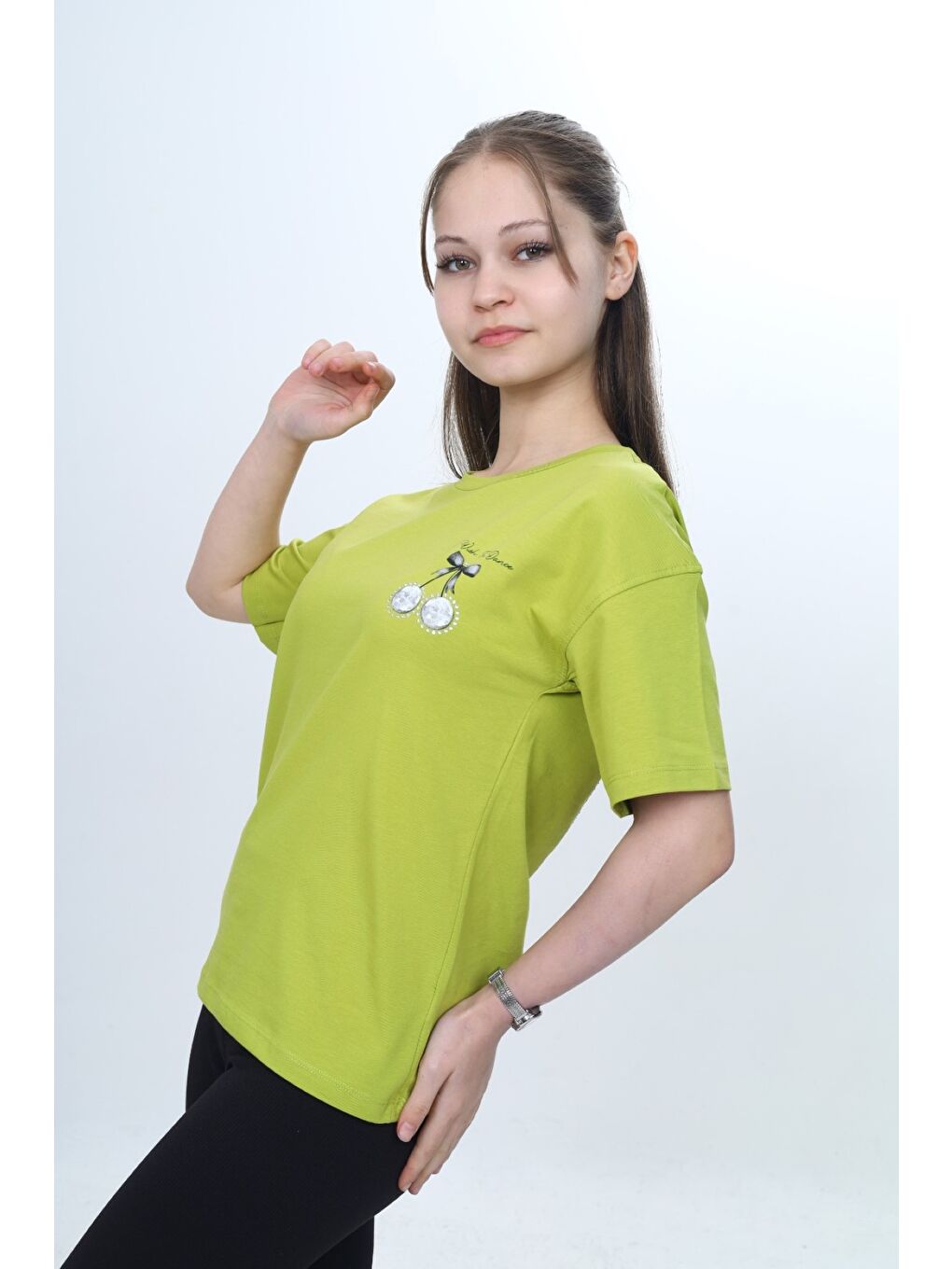 Yeşil Kız Çocuk Bisiklet Yaka Düşük Omuz Kısa Kollu Baskılı Tişört  24973-3