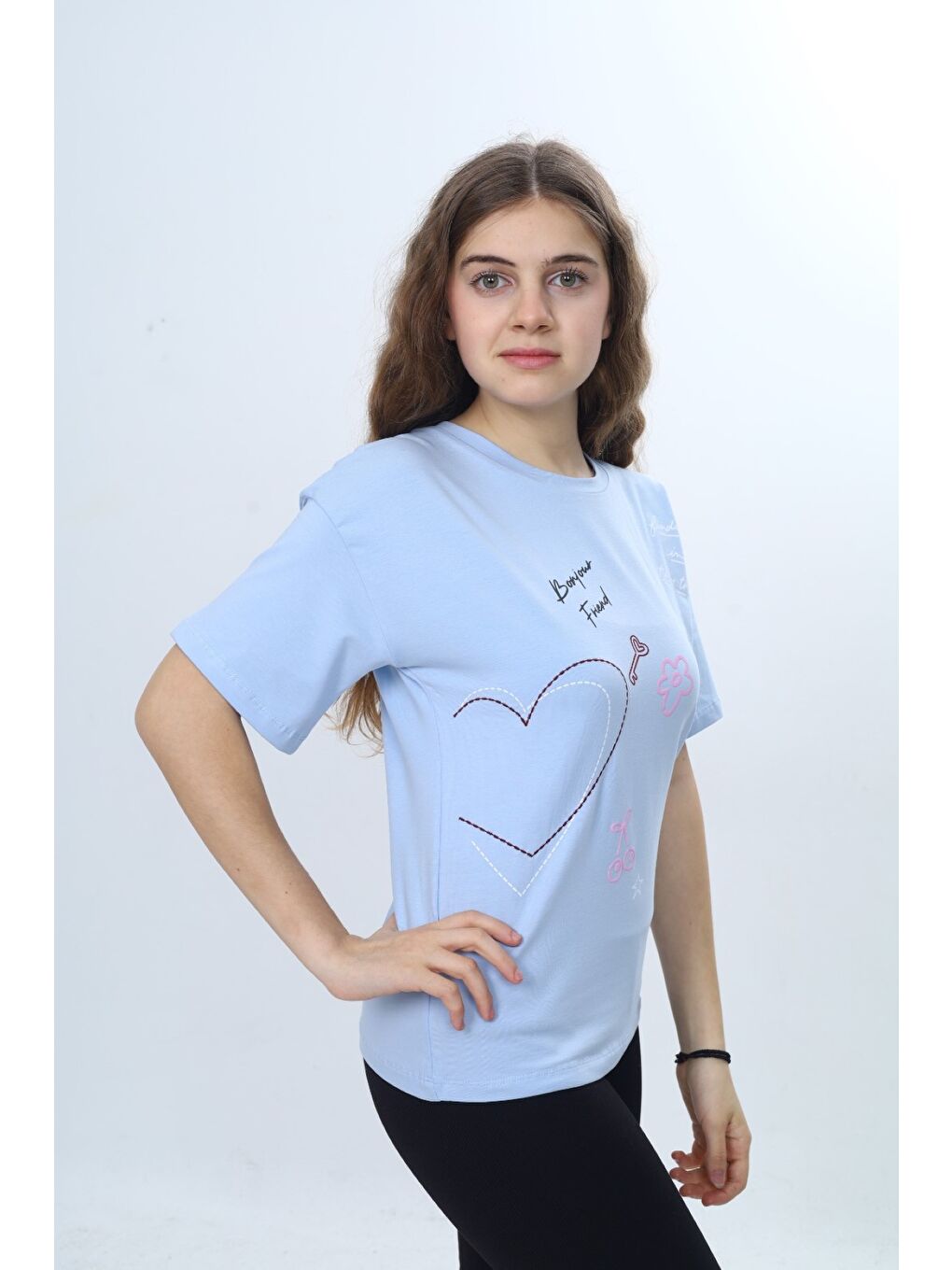 Lila Kız Çocuk Bisiklet Yaka Düşük Omuz Kısa Kollu Kalp Nakışlı Baskılı Tişört  24969-1