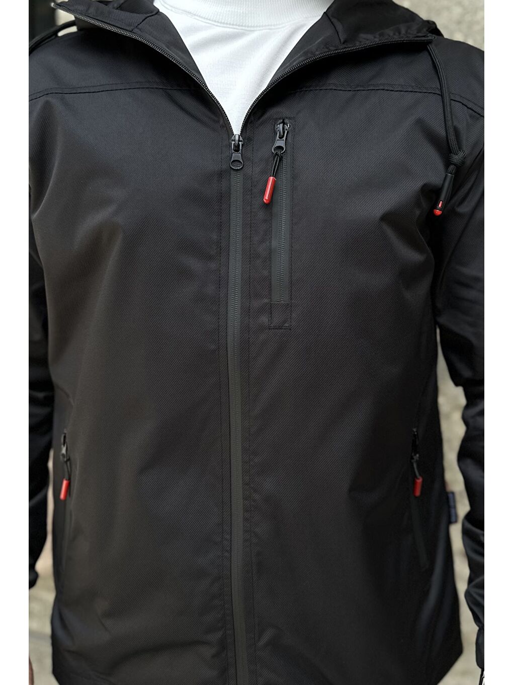 Siyah Erkek İç Astarlı Kapüşonlu Amblem Detaylı Mevsimlik Mont-4