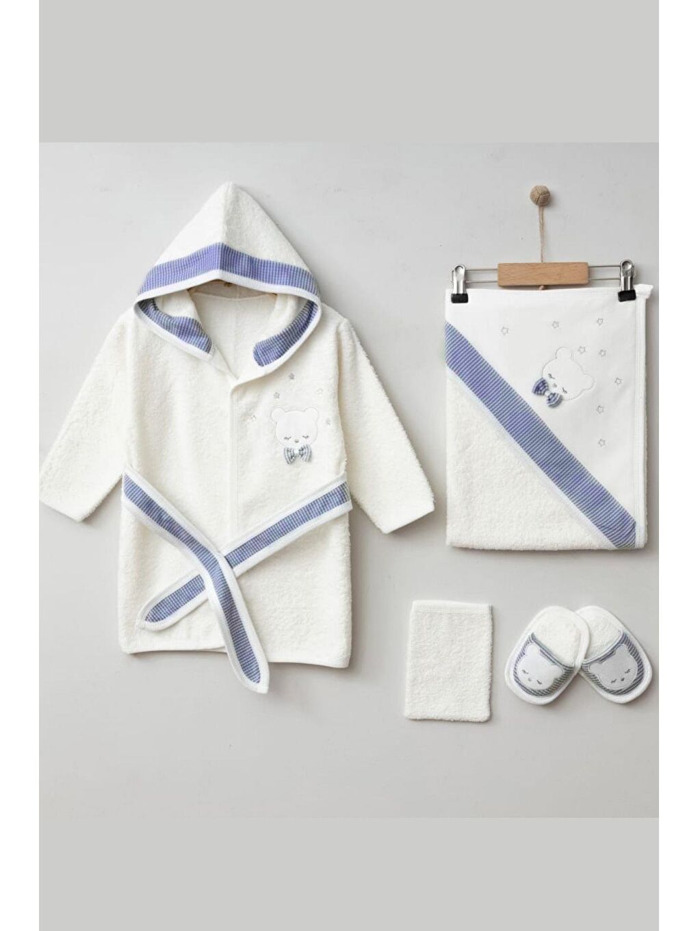 Lacivert Nakışlı Ayıcık Figürlü 4'Lü Bebek Bornoz