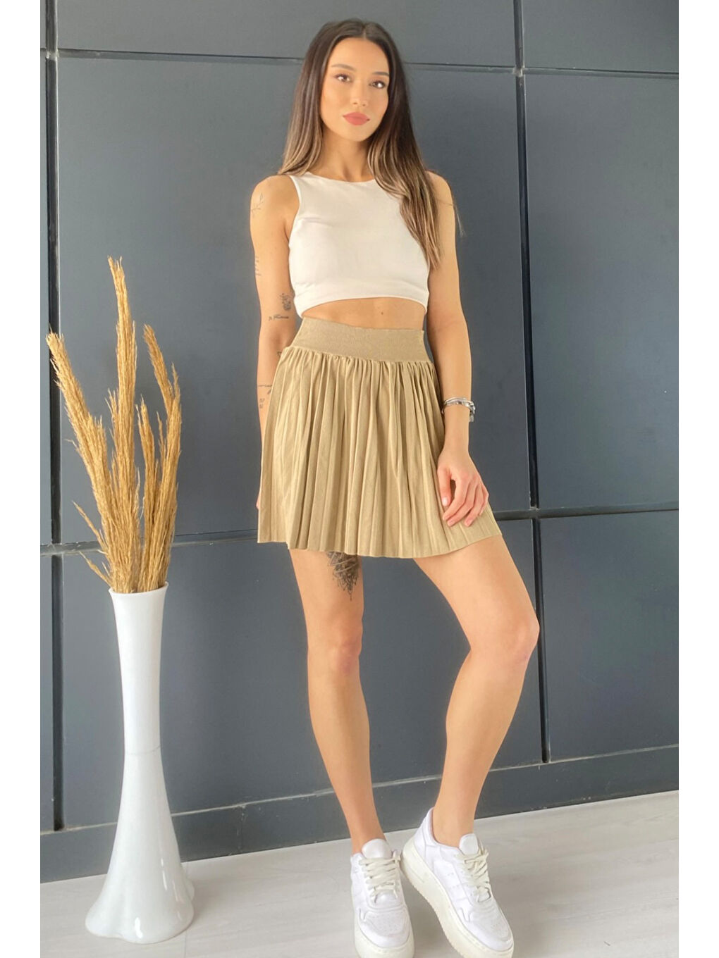 Bej Bel Lastikli Fırfırlı Kadın Mini Etek-1
