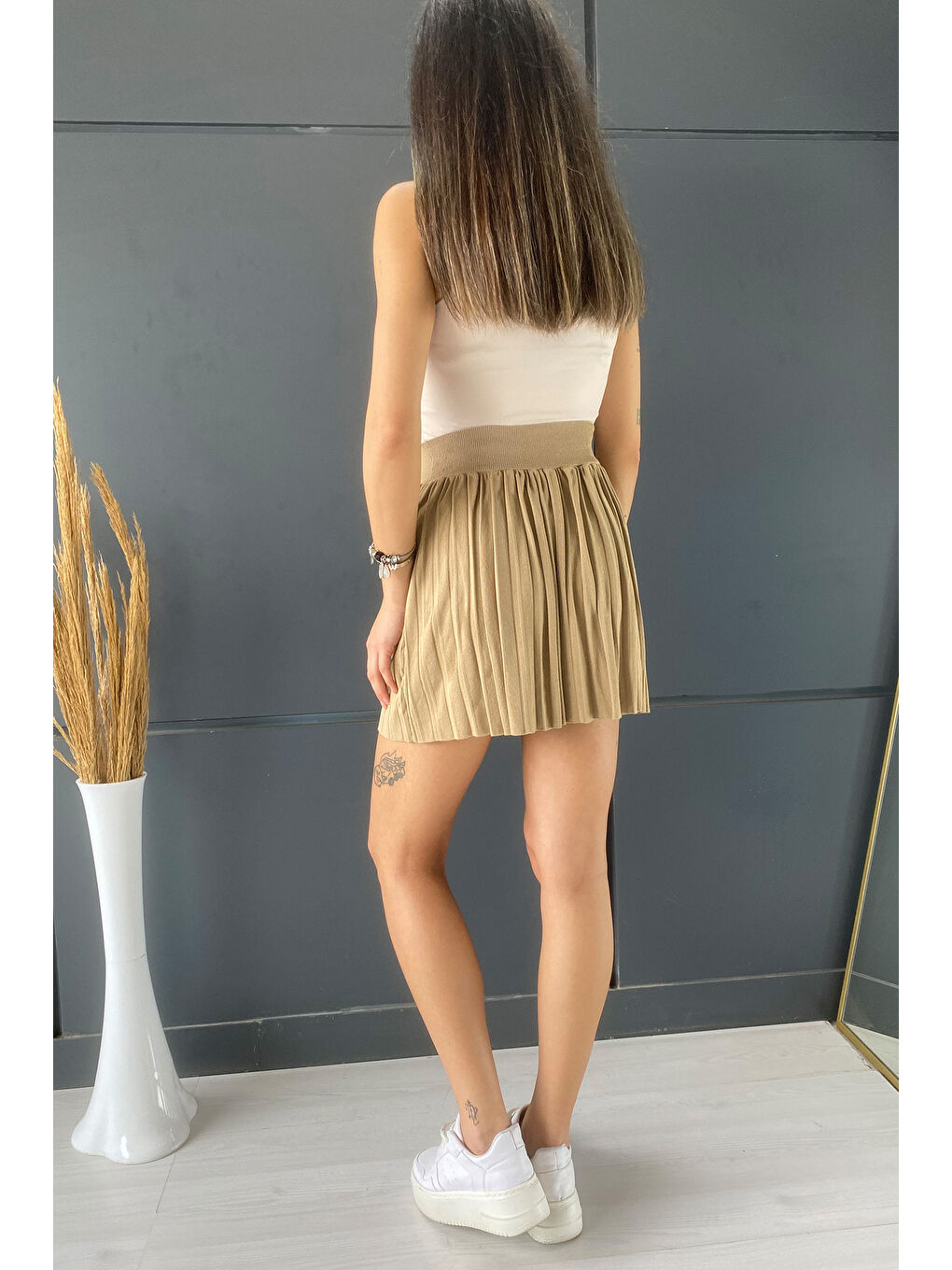 Bej Bel Lastikli Fırfırlı Kadın Mini Etek-3