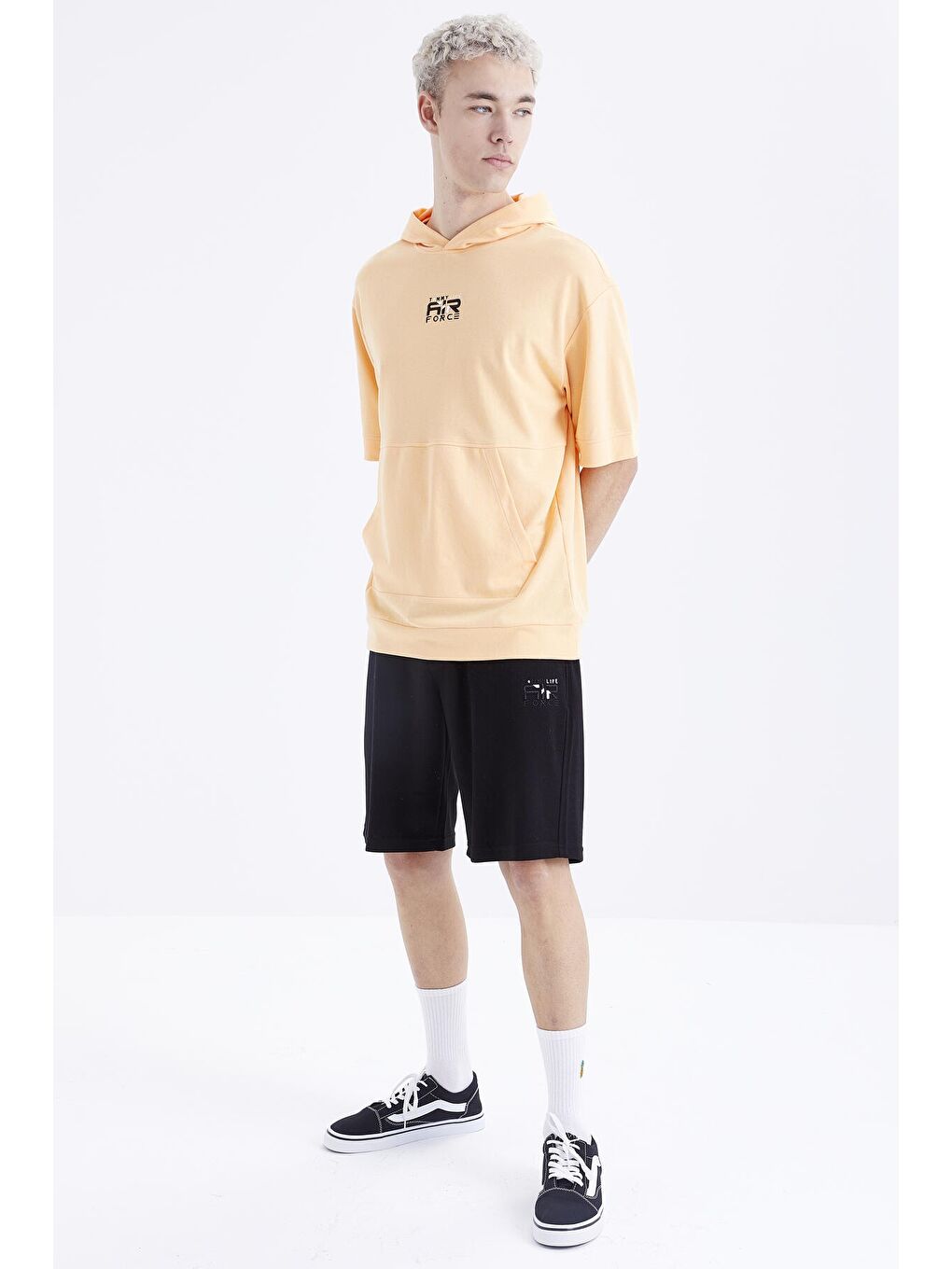 Sarı Kavuniçi   Siyah Nakışlı Kapüşonlu Kanguru Cep Oversize Erkek Şort Takım   85166-2