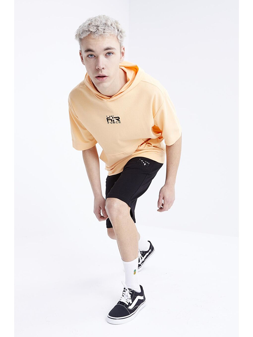 Sarı Kavuniçi   Siyah Nakışlı Kapüşonlu Kanguru Cep Oversize Erkek Şort Takım   85166-4