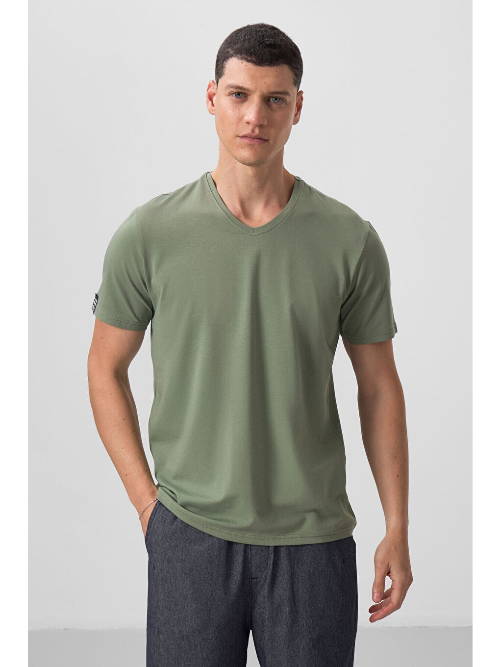 Karışık Standart Fit Basic V Yaka 3lü Paket Taş-Tarçın-Kaktüs Erkek T-Shirt - 87912-3