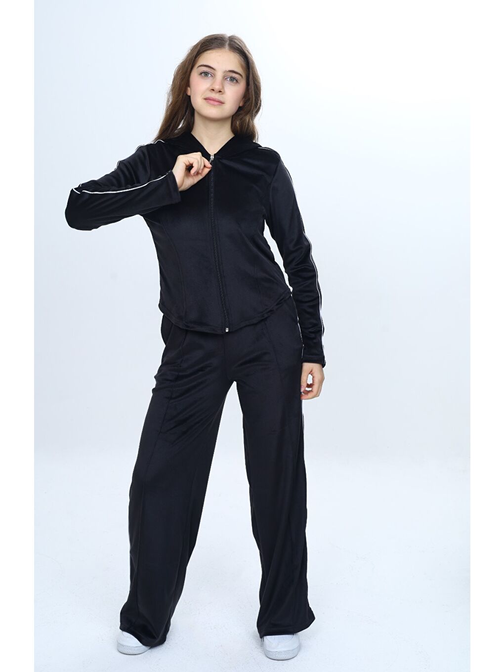 Siyah Kız Çocuk 2'li Takım Fermuarlı Kapüşonlu Cepli Sweatshirt & Beli Lastikli Bol Paça Cepli Eşofman Alt