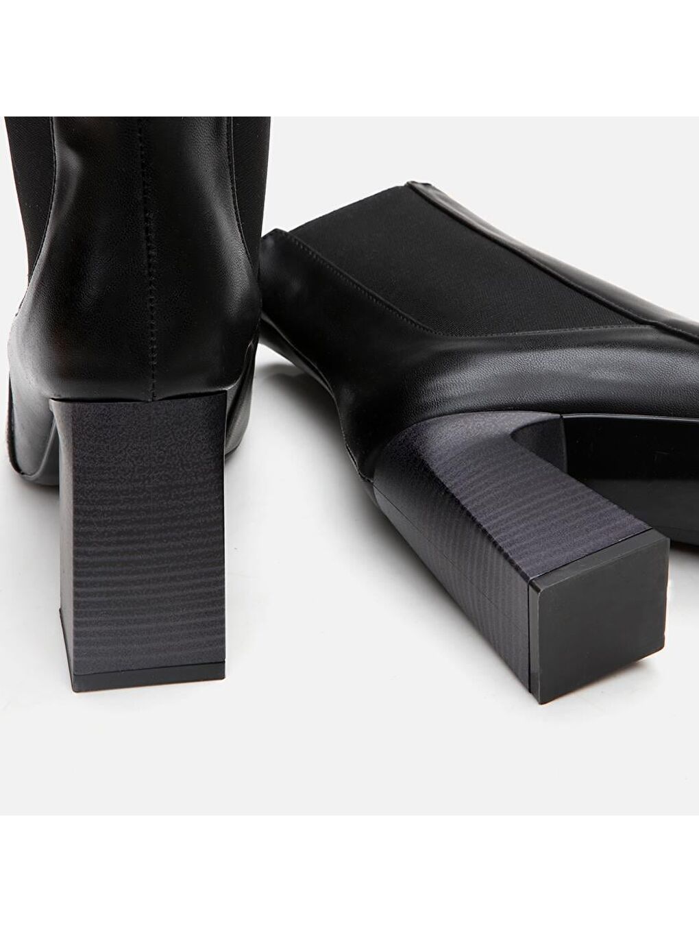 Siyah Kadın Topuklu Bot