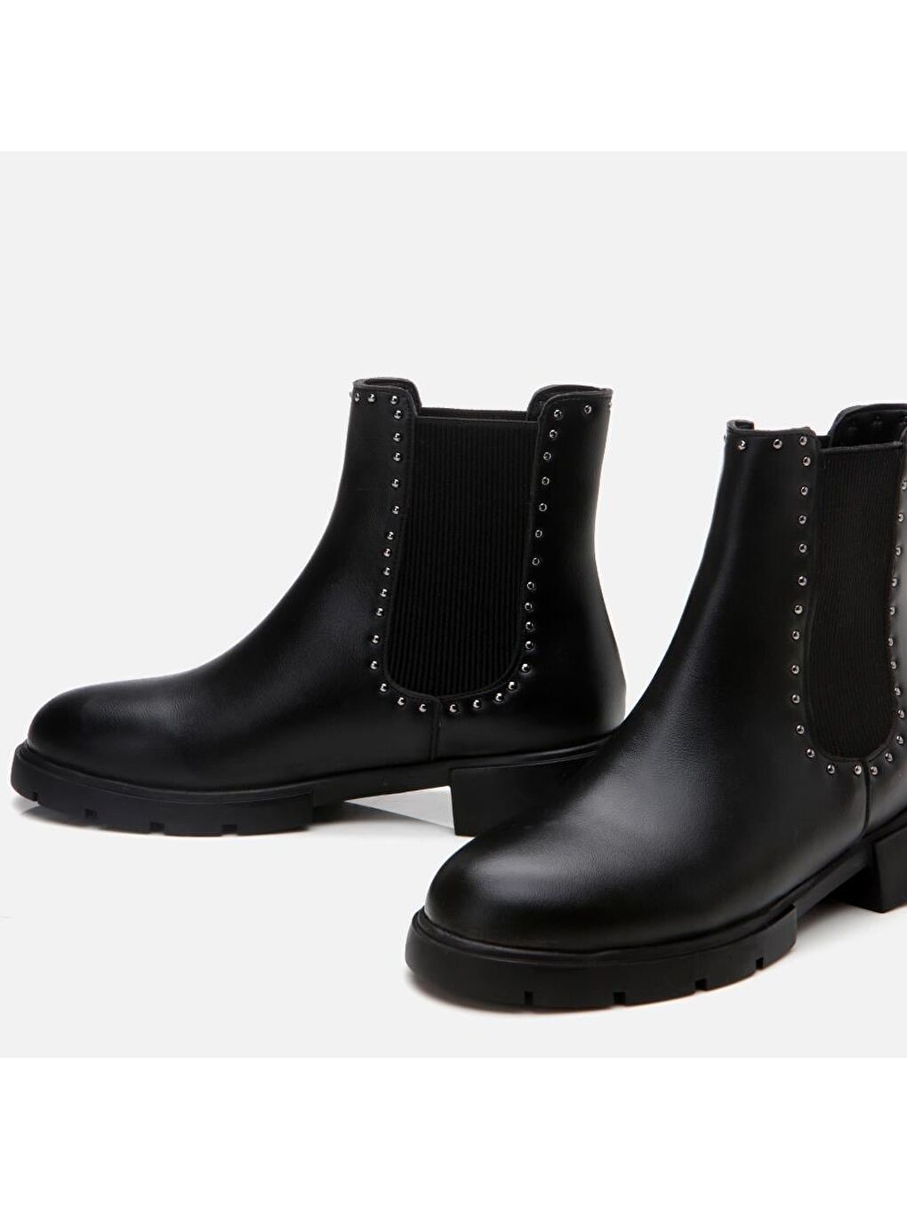 Siyah Kadın Zımbalı Düz Bot-3