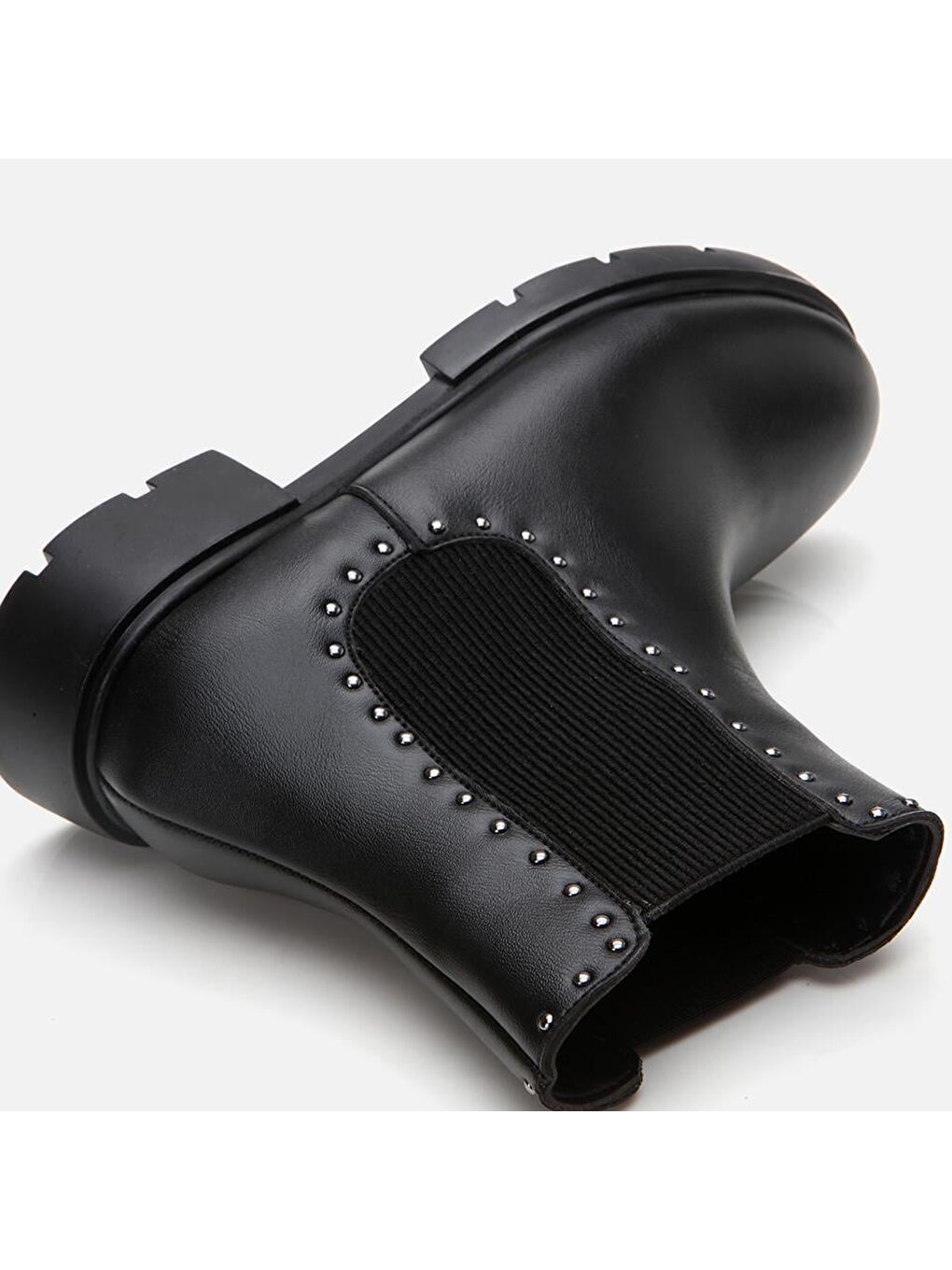 Siyah Kadın Zımbalı Düz Bot-5