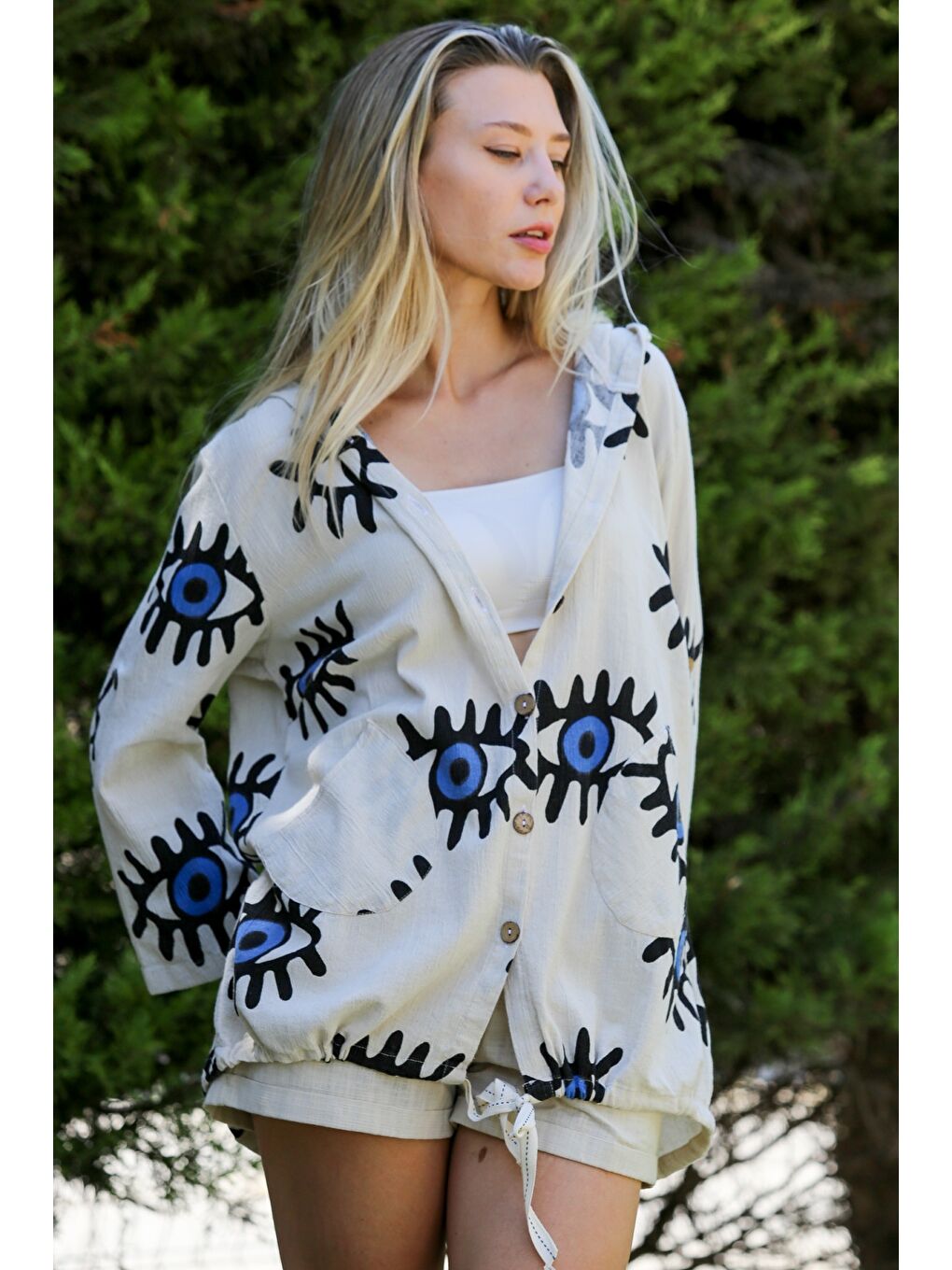 Bej Kapüşonlu Düğmeli Uzun Kollu Allover Baskılı Dokuma Casual Pamuklu Ceket