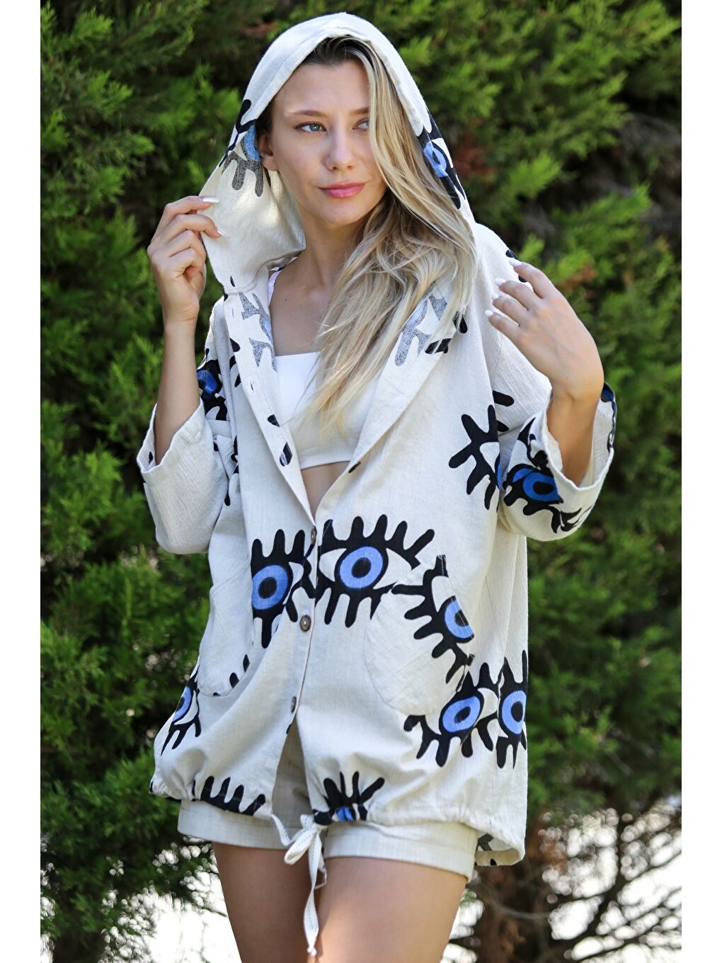 Bej Kapüşonlu Düğmeli Uzun Kollu Allover Baskılı Dokuma Casual Pamuklu Ceket-2