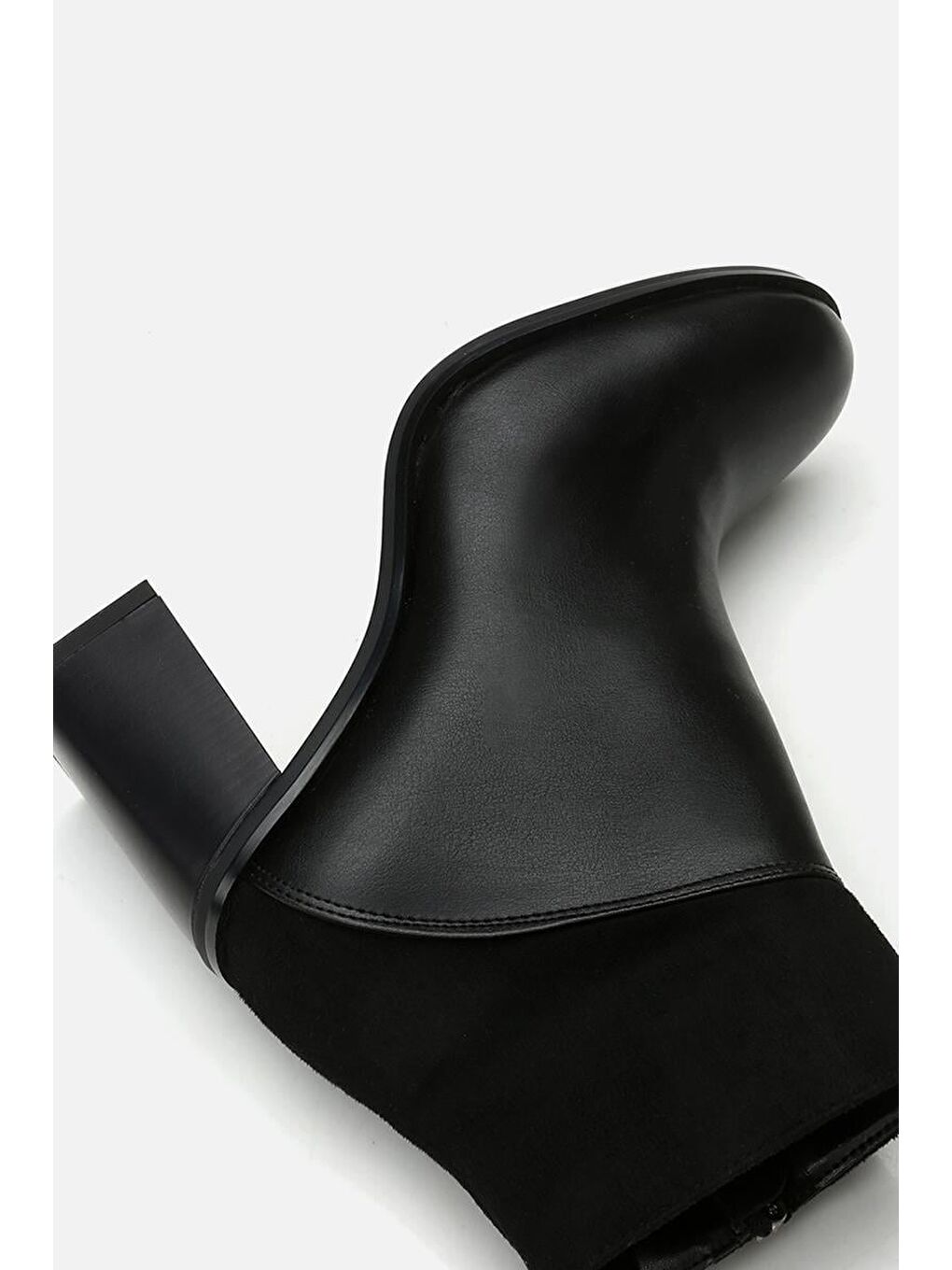 Siyah Kadın Topuklu Bot-1