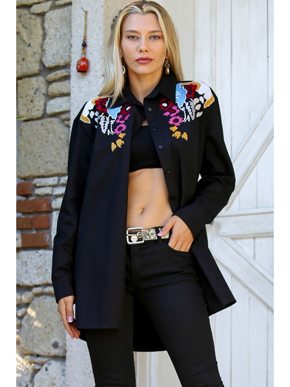 Siyah Uzun Kollu Orta Kalınlıkta Nakışlı Dokuma Long Fit Casual Gömlek Ceket-4