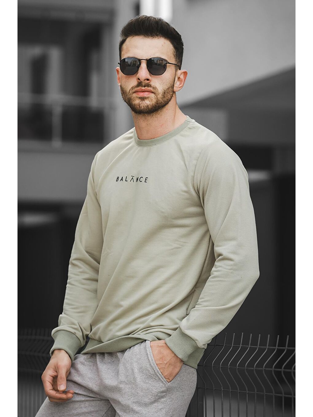 Yeşil Balance Baskılı Slim Fit Likralı Sıfır Yaka Erkek Sweatshirt-2