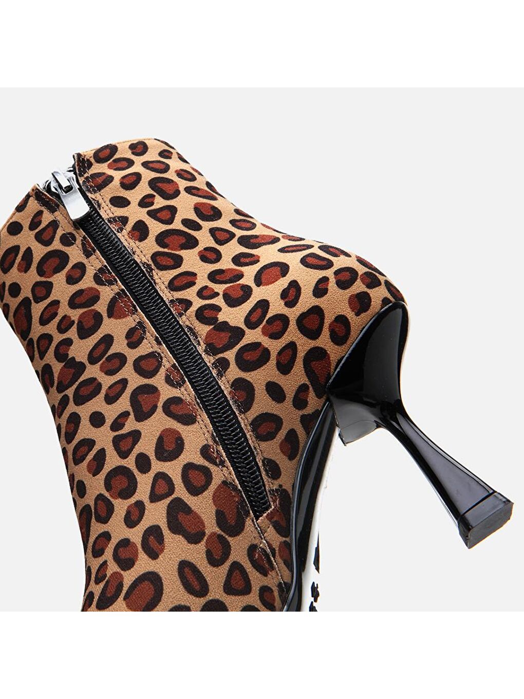 Kahverengi Leopar Desenli Kadın Topuklu Bot-3