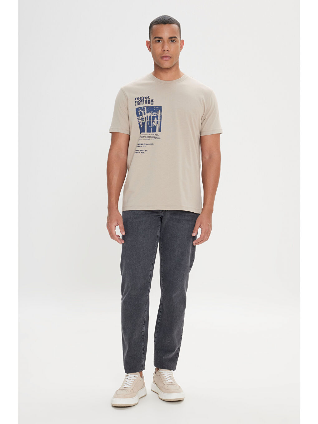 Erkek Bej Comfort Fit Rahat Kesim %100 Pamuk Bisiklet Yaka Tişört-1