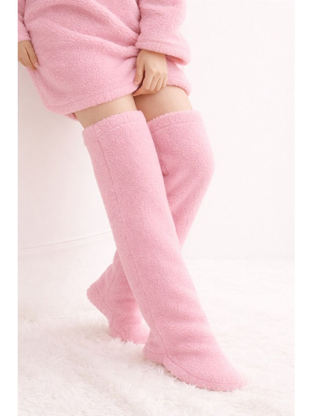 Pembe Wellsoft Pelüş Diz Üstü Ev Çorabı Uzun Çorap