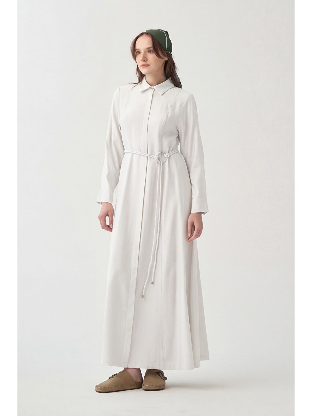 Beyaz-Kemer Detaylı Elbise-1