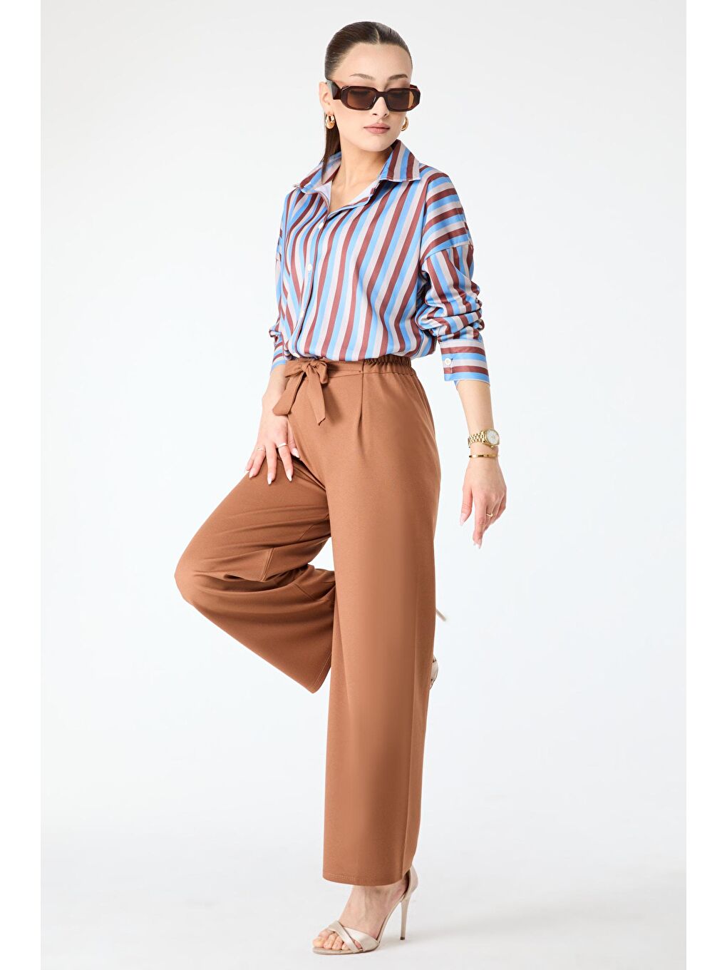 Kahverengi Orta Kadın Taba Beli Lastikli Boru Paça Pantolon- 24325-1