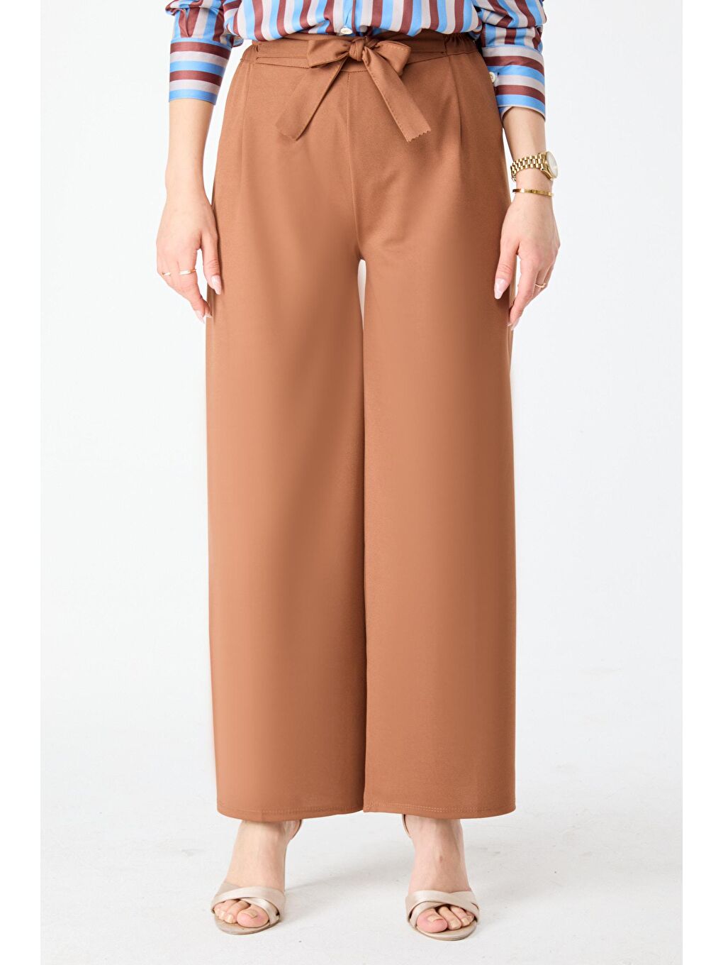 Kahverengi Orta Kadın Taba Beli Lastikli Boru Paça Pantolon- 24325-2