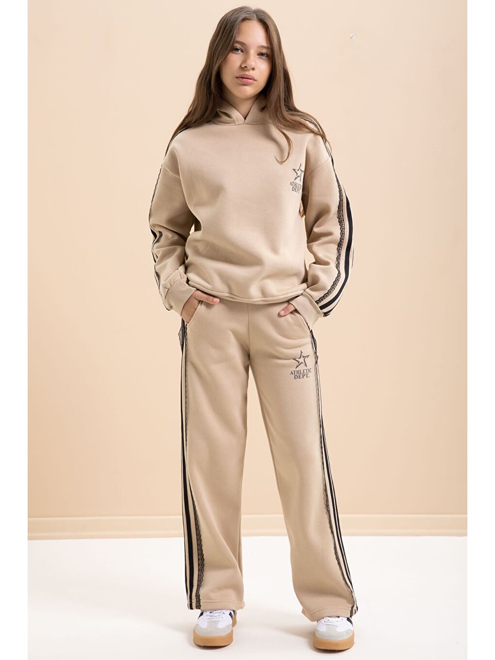 Bej 3 İplik Şardonlu Şeritli Dantel Detaylı Kız Çocuk Kapüşonlu Eşofman Takımı 22723