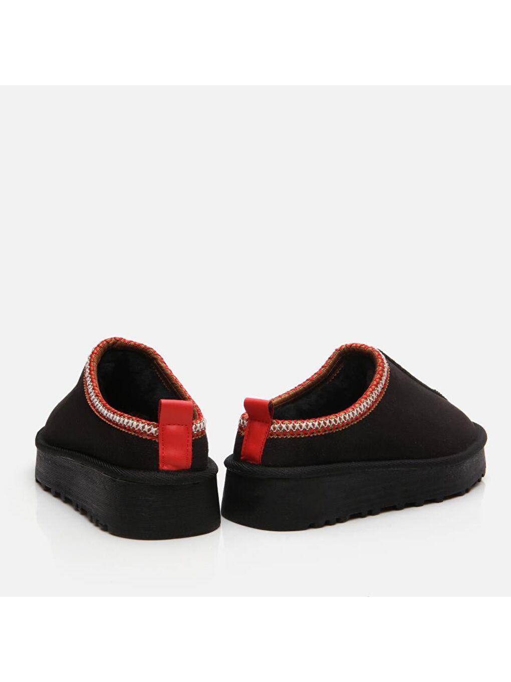 Siyah Kadın Terlik-2