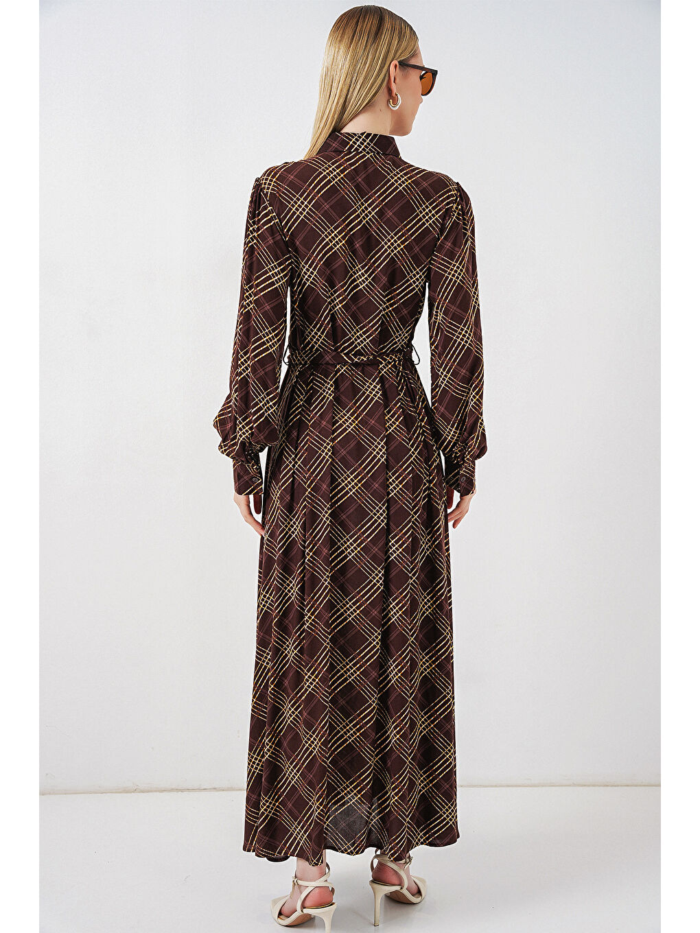 Kadın Boydan Düğmeli Uzun Tesettür Elbise 2588 - Kahverengi-5